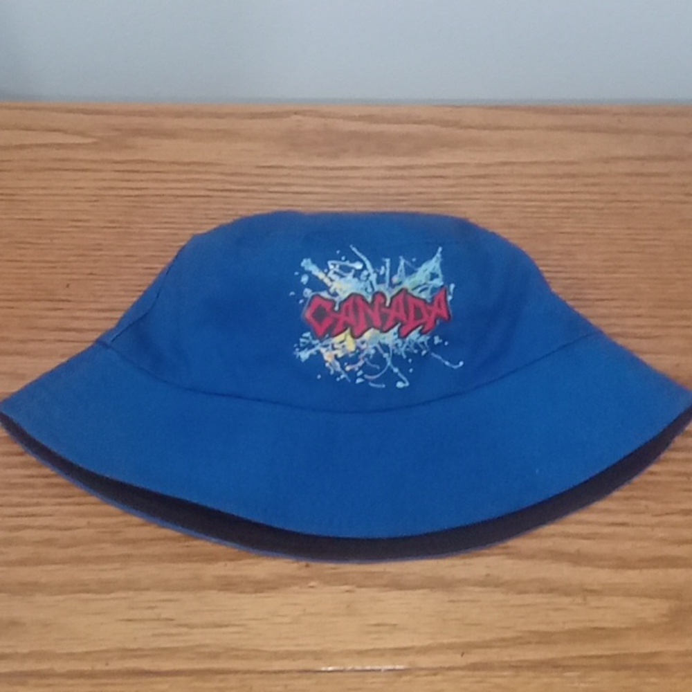 Canada Paint Splatter Bucket hat